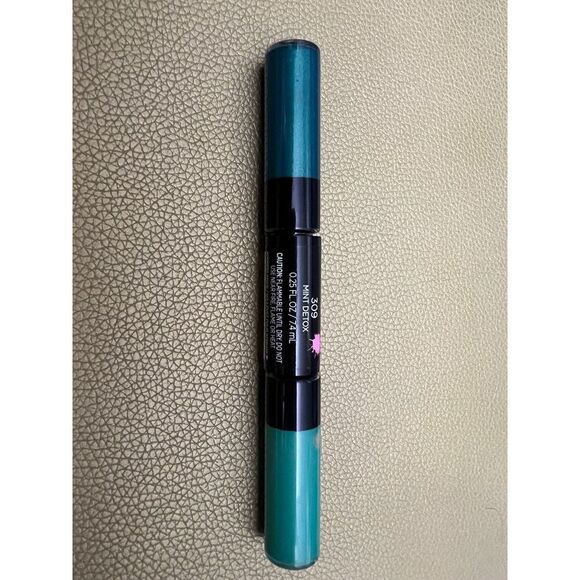 Loreal‎ Infallible Paints Eyeshadow - 309 - Mint Detox - Picture 4 of 4